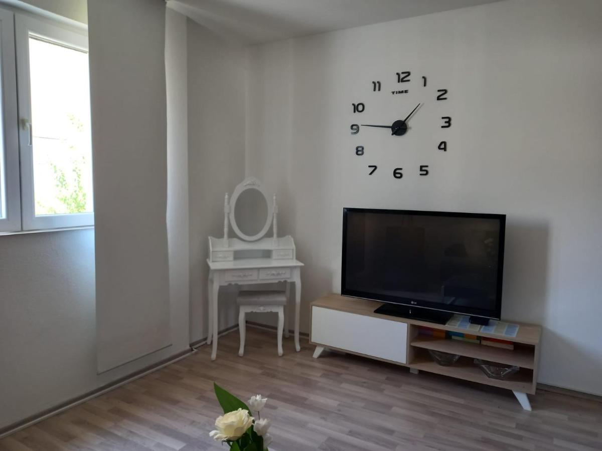 Apartman Zara Bagian luar foto