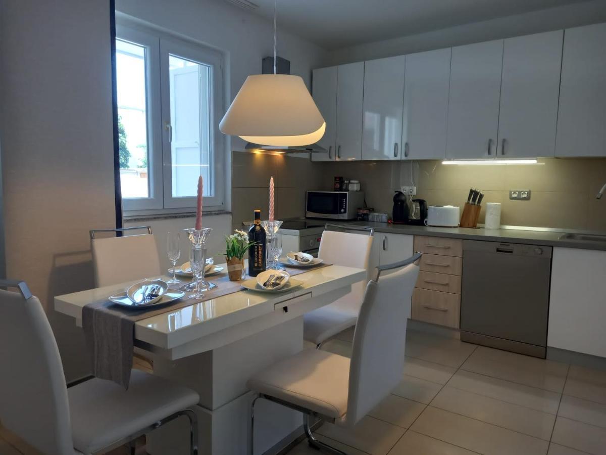 Apartman Zara Bagian luar foto